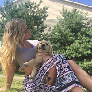 Meet your Posher, Olivia